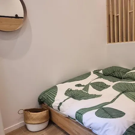 Tres Joli 2 Pieces A Cote De L'ac Marriott